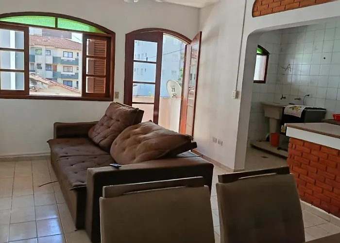 Apartamento COM AR CONDICIONADO no Itaguá em Ubatuba