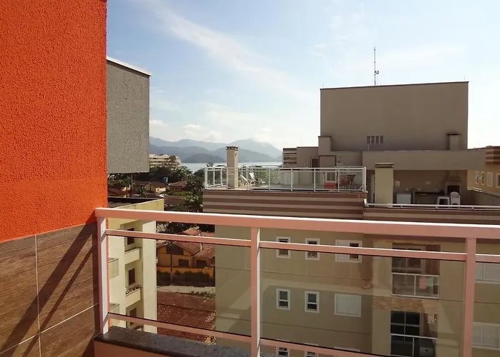 LINDO APTO COM PISCINA, SAUNA, SALÃO DE JOGOS, WIFI, AR CONDICIONADO e SACADA GOURMET NO ITAGUA Ubatuba